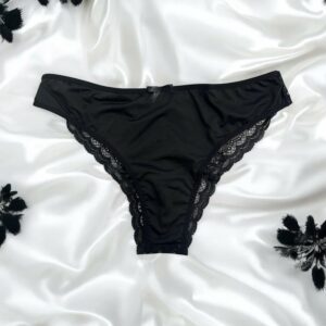 Culotte noir en dentelle avec nœud en satin