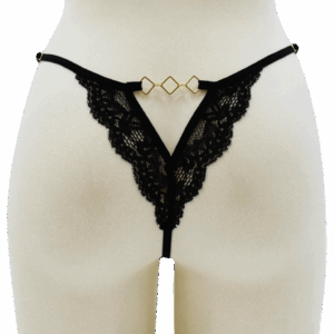 Tanga noir en dentelle avec bijou losanges dorés
